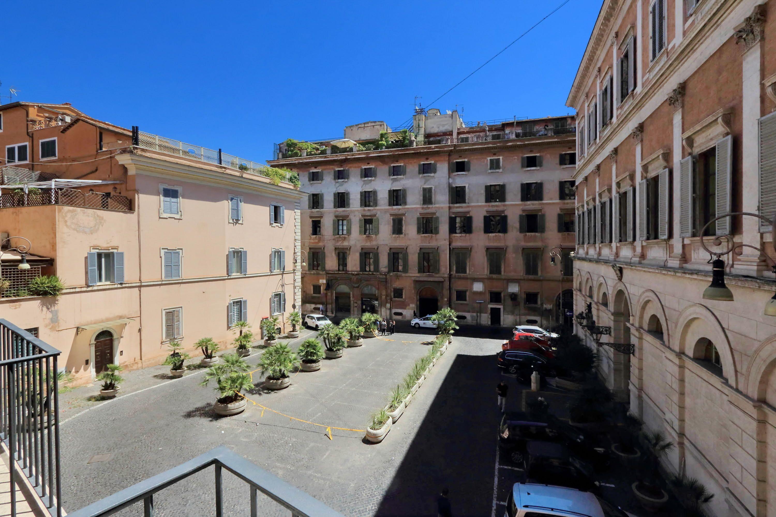 Piazza Venezia Grand Suite — Bilder 3